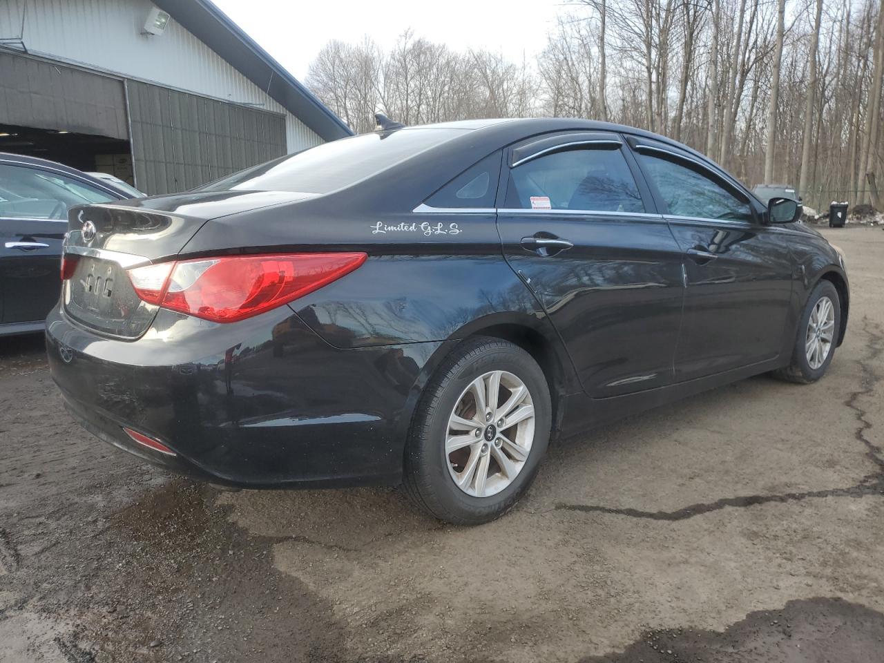 2011 HYUNDAI SONATA GLS - Image 3