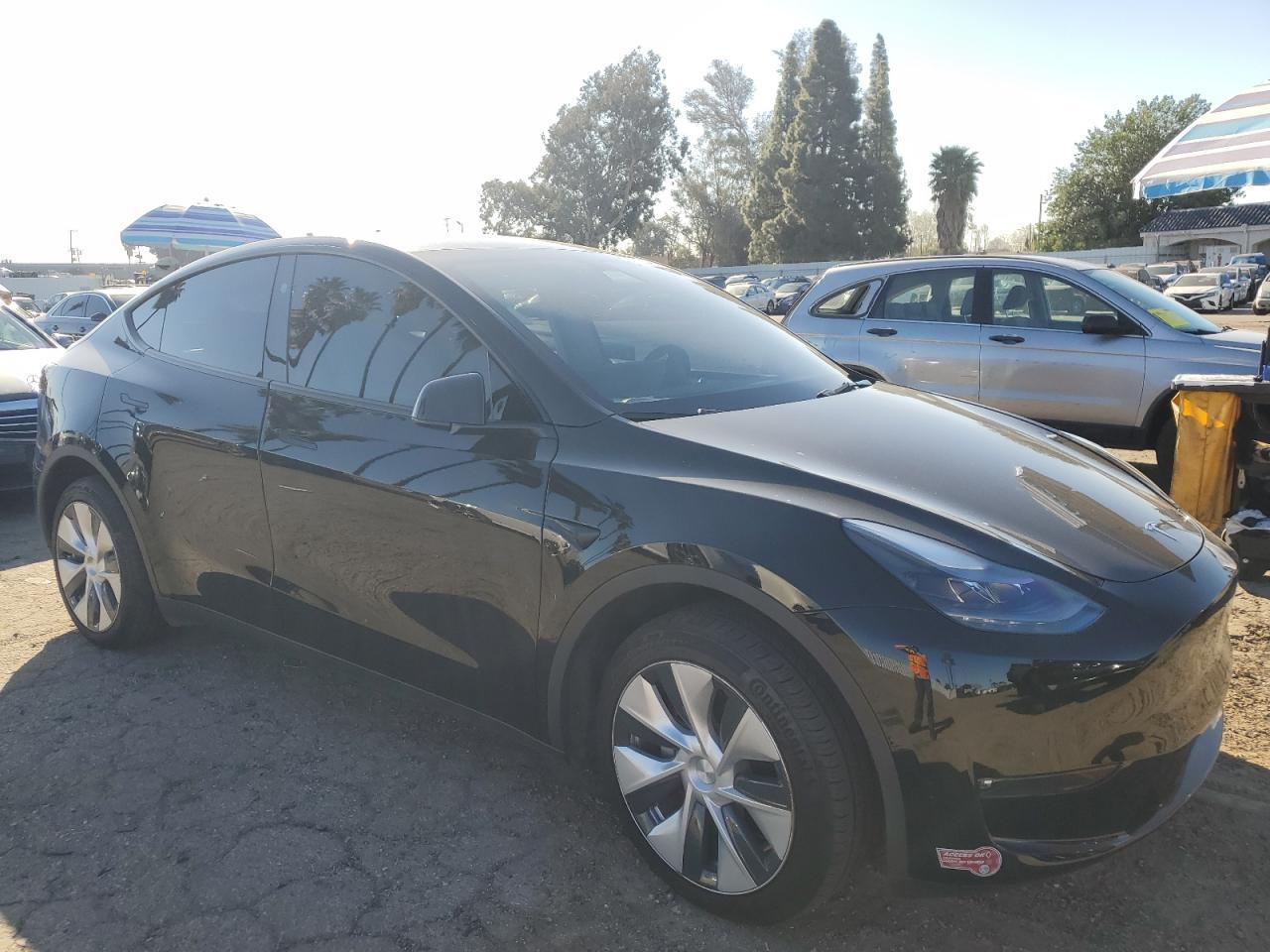 2023 TESLA MODEL Y - Фото 4