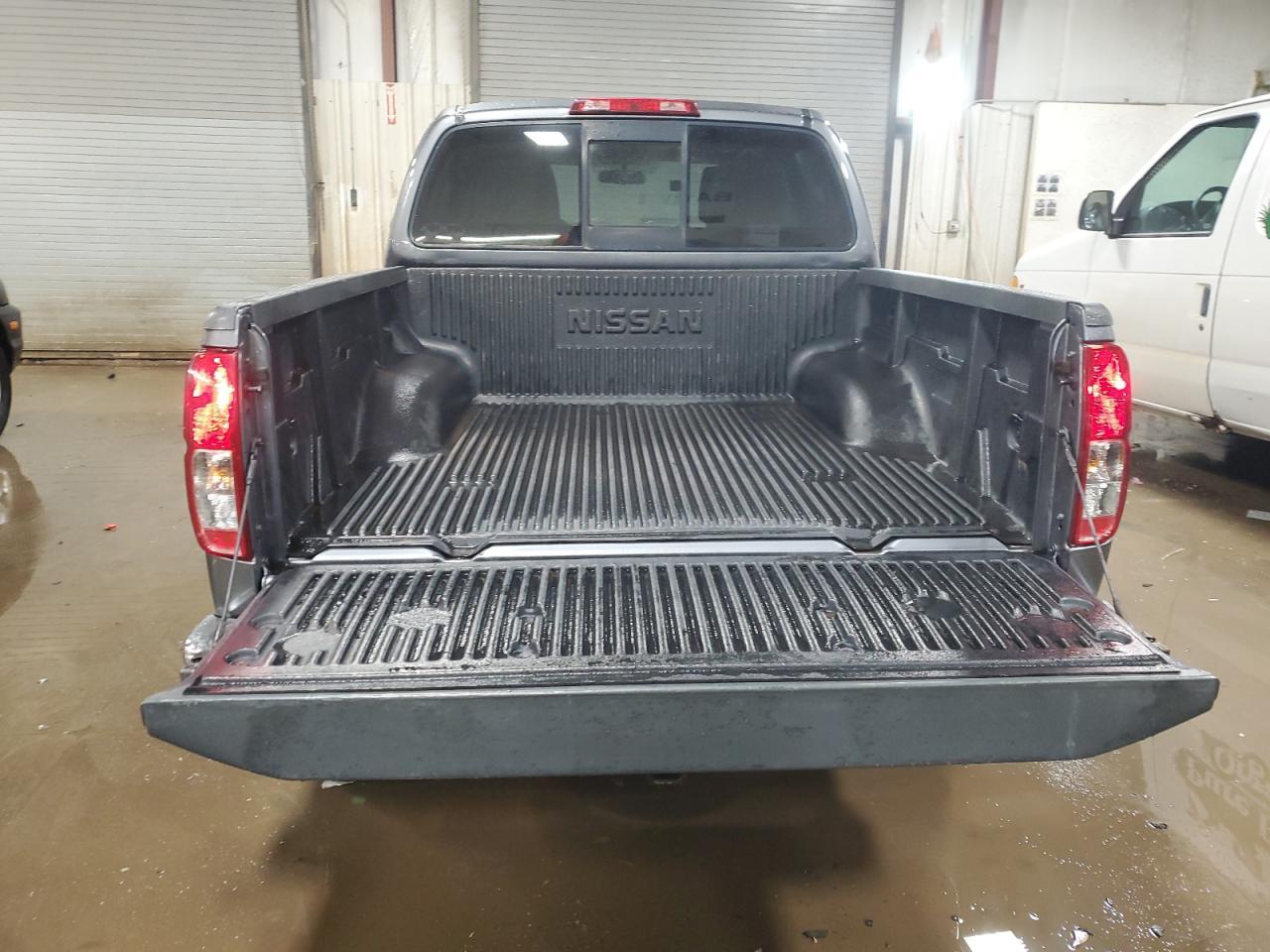 2019 NISSAN FRONTIER S - Фото 6