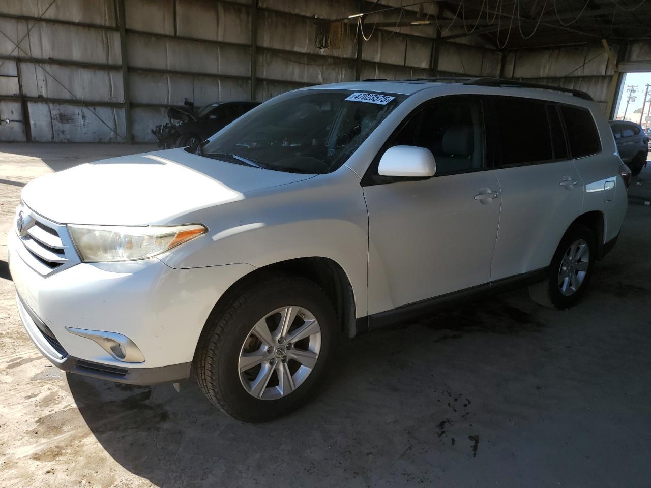 2011 TOYOTA HIGHLANDER car image