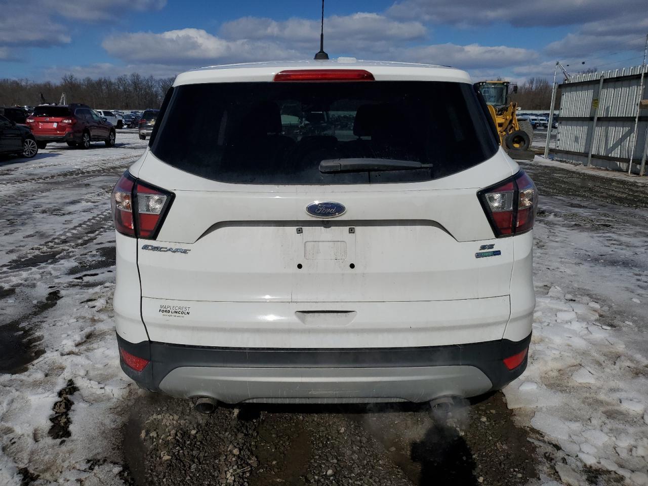 2017 FORD ESCAPE SE - Фото 6