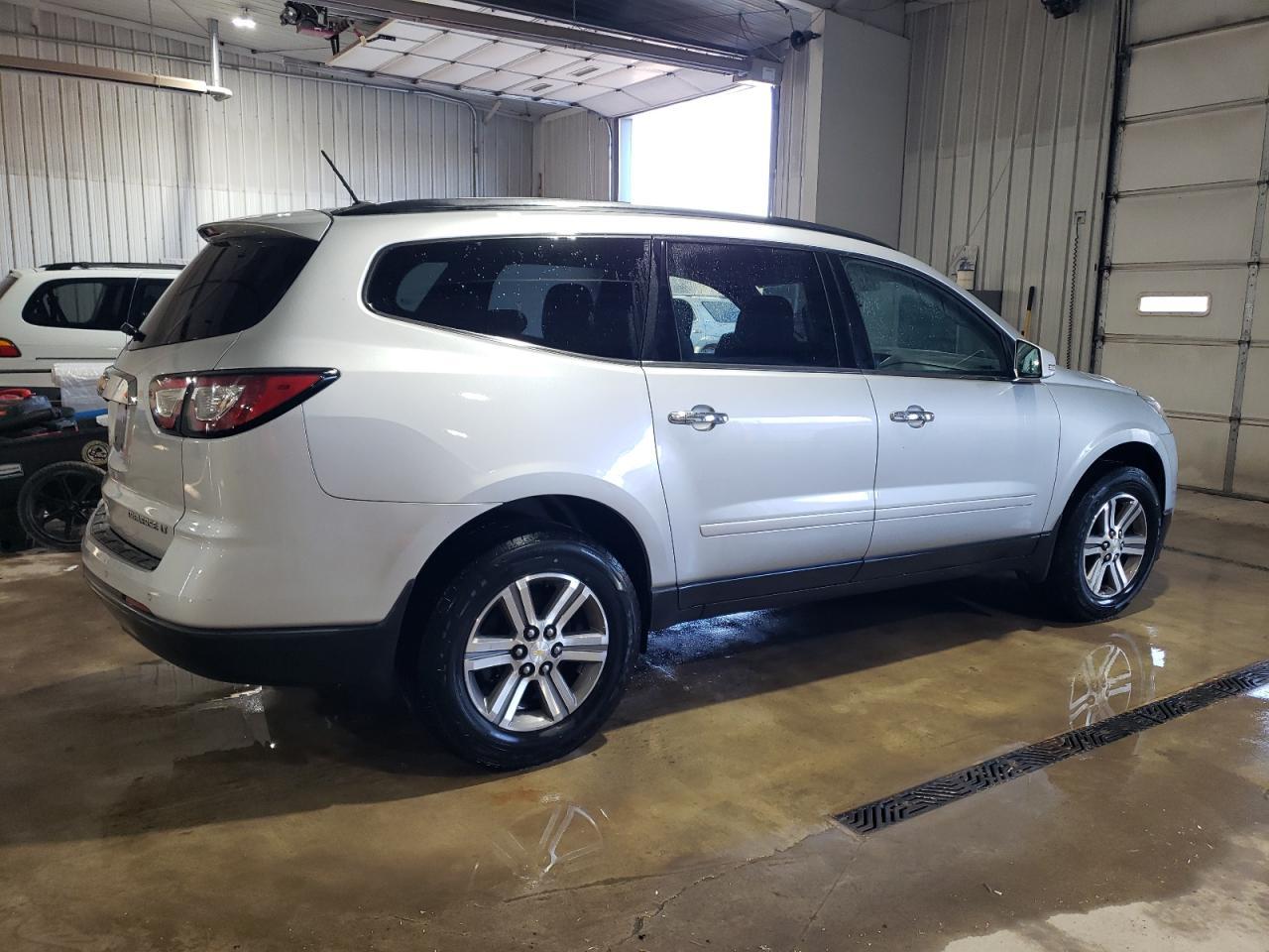 2015 CHEVROLET TRAVERSE L - Image 3