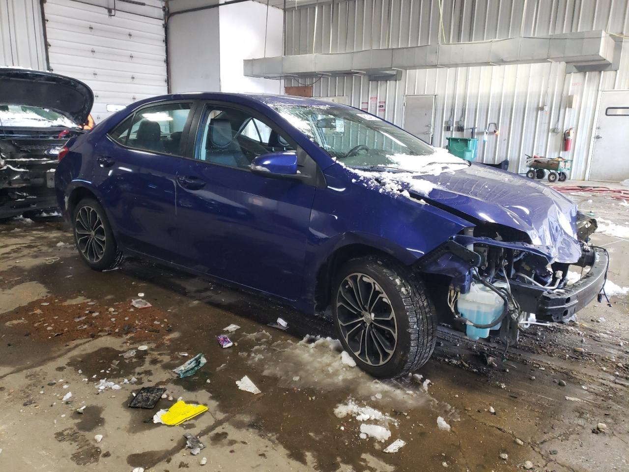 2015 TOYOTA COROLLA L - Фото 4