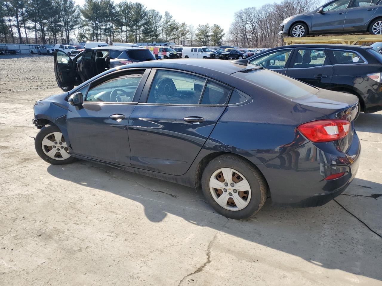 2016 CHEVROLET CRUZE LS - Image 2