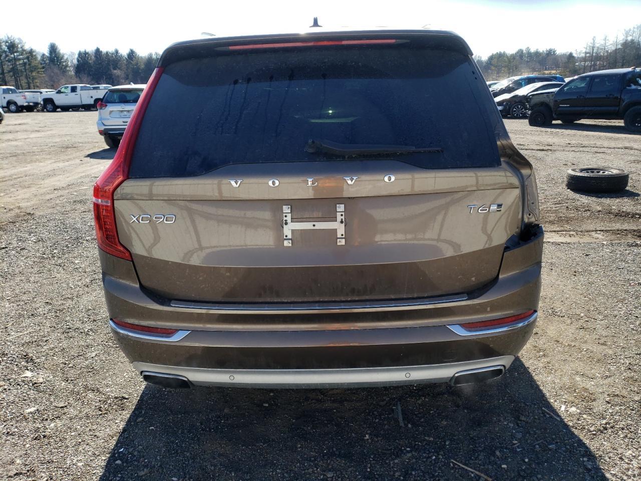 2016 VOLVO XC90 T6 - Image 6