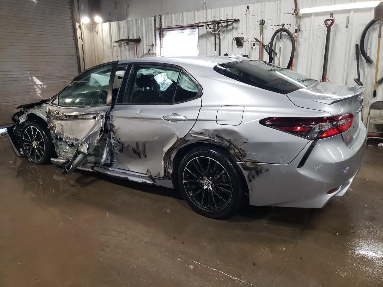 2021 TOYOTA CAMRY SE - Image 2