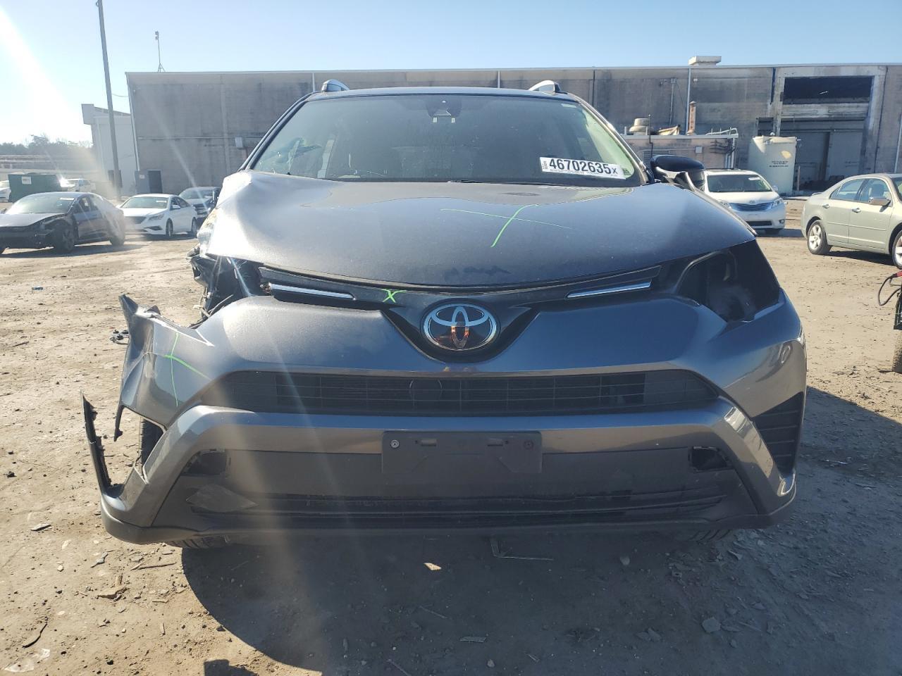 2018 TOYOTA RAV4 LE - Image 5