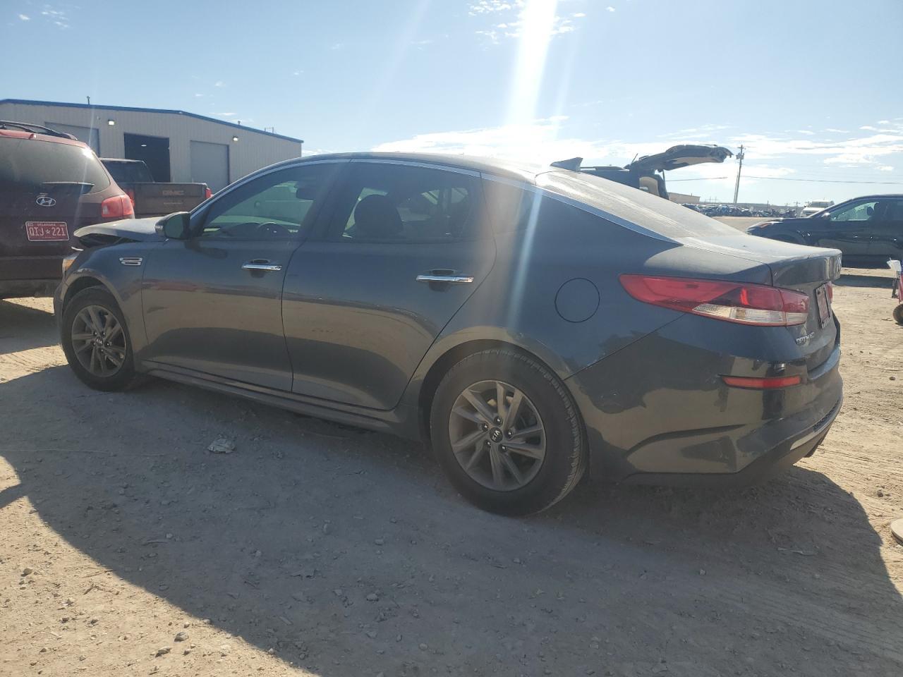 2020 KIA OPTIMA LX - Фото 2