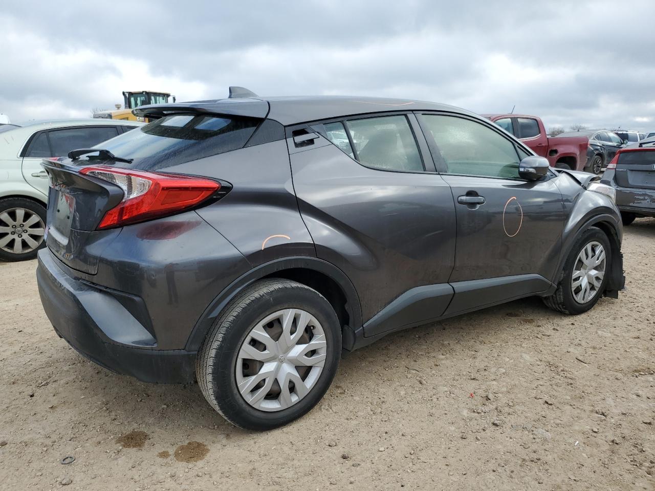 2019 TOYOTA C-HR XLE - Image 3