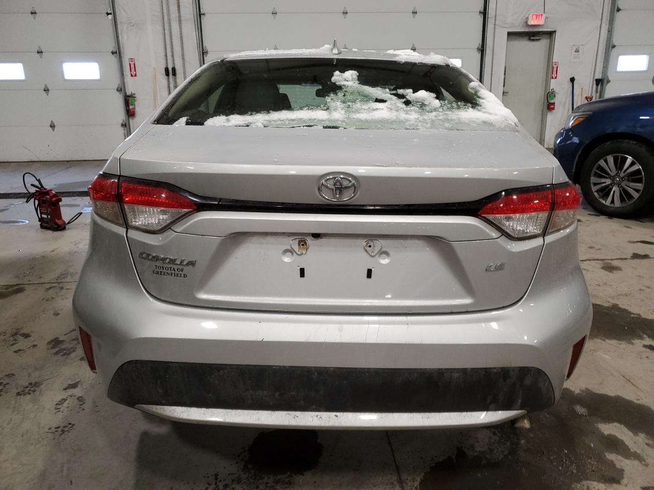 2020 TOYOTA COROLLA LE - Фото 6