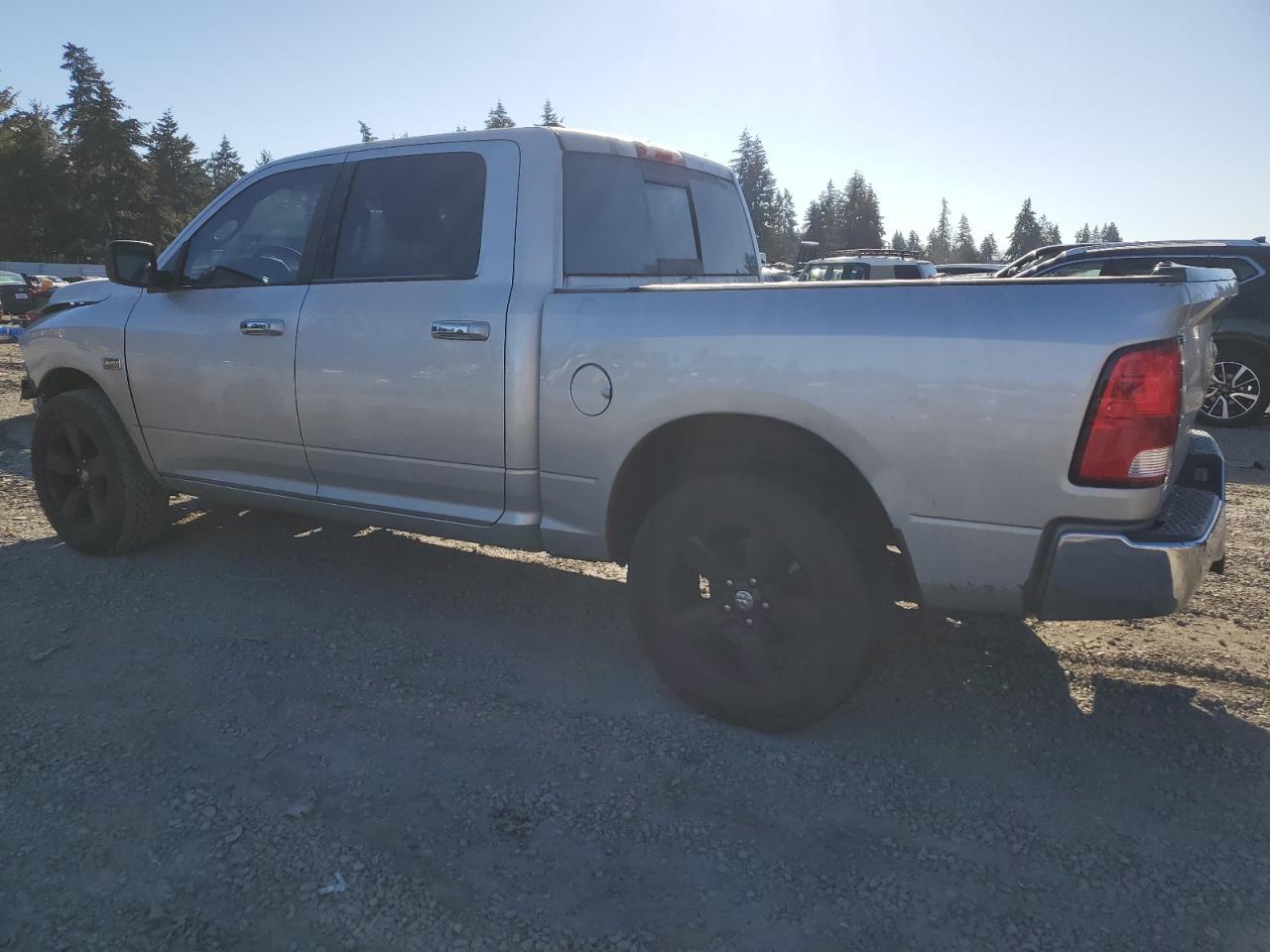 2017 RAM 1500 SLT - Image 2
