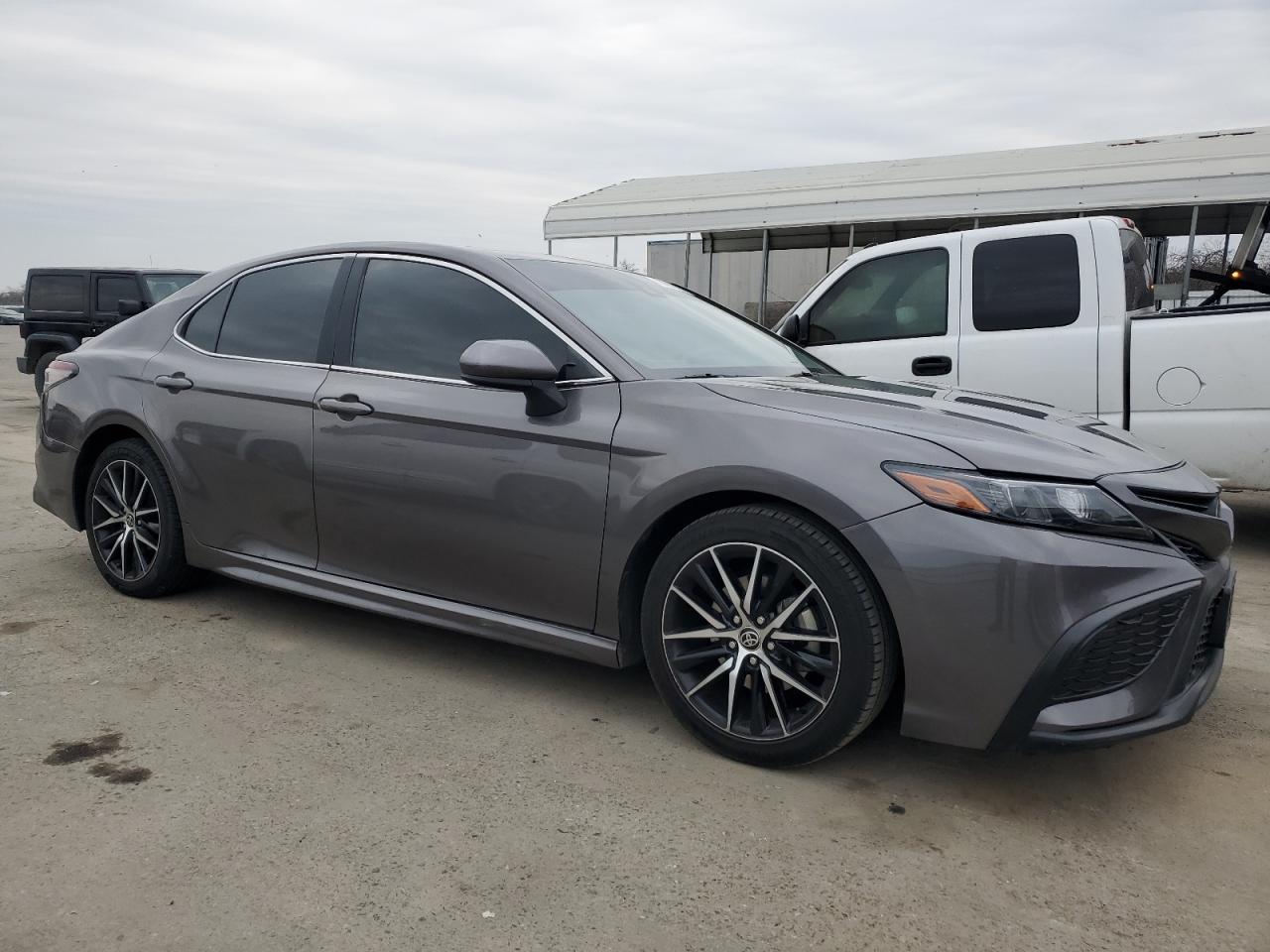 2021 TOYOTA CAMRY SE - Image 4