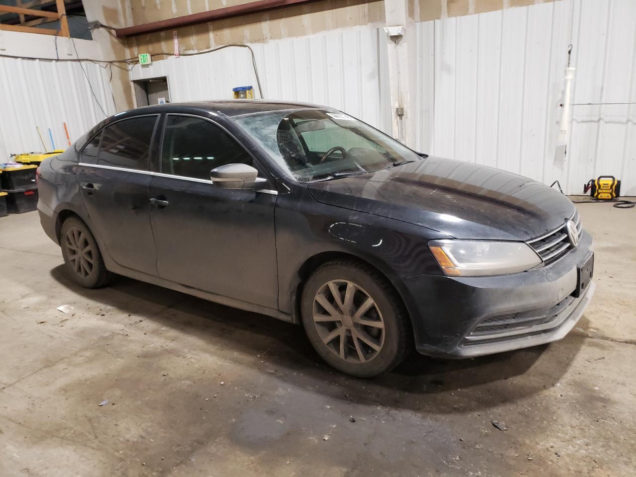 2017 VOLKSWAGEN JETTA SE - Image 4