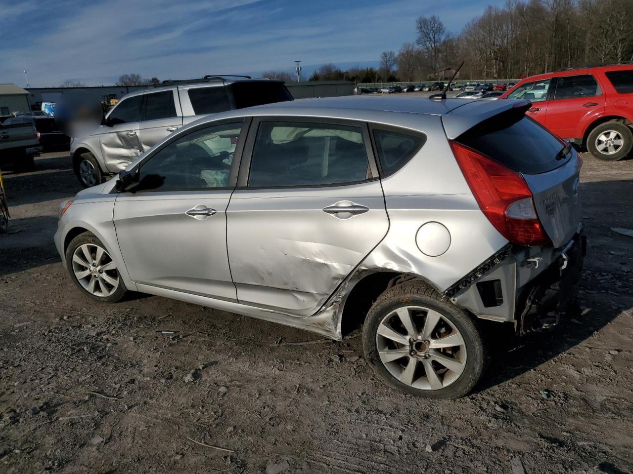 2012 HYUNDAI ACCENT GLS - Image 2