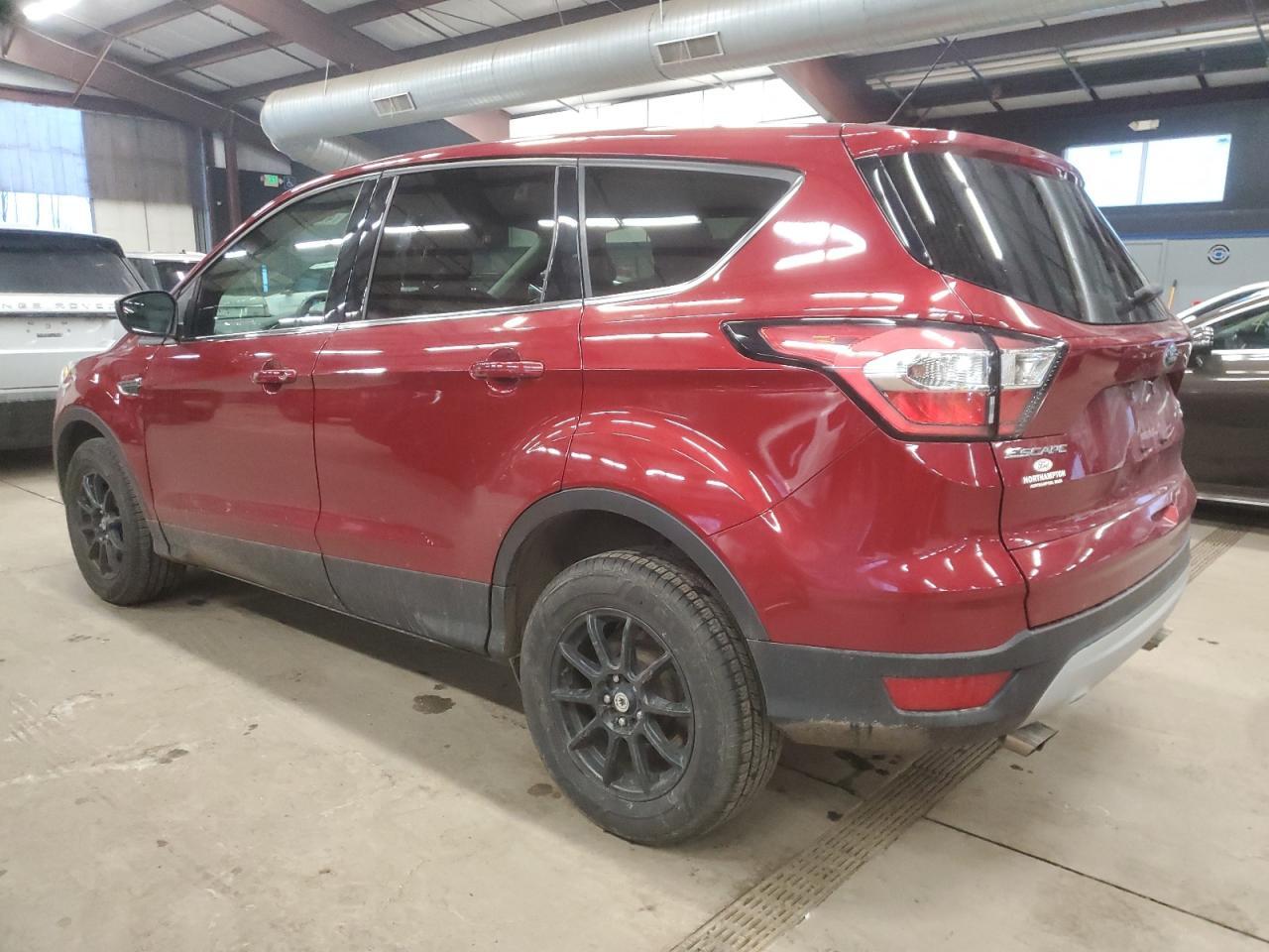 2017 FORD ESCAPE SE - Фото 2