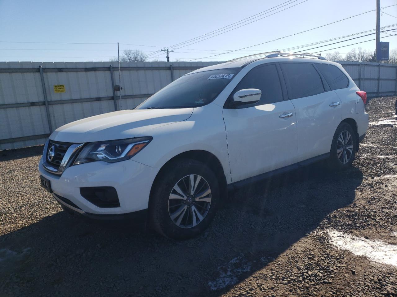 2017 NISSAN PATHFINDER