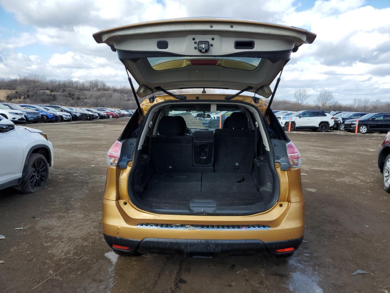 2014 NISSAN ROGUE S - Image 6
