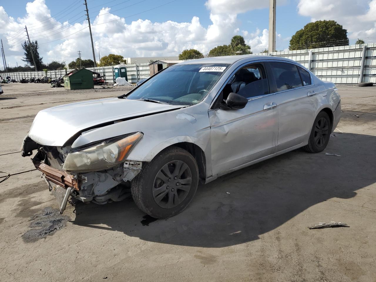 2012 HONDA ACCORD SE