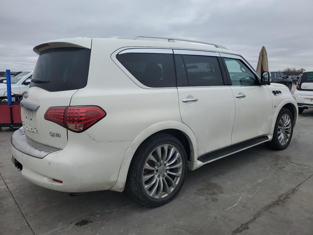 2017 INFINITI QX80 BASE - Фото 3