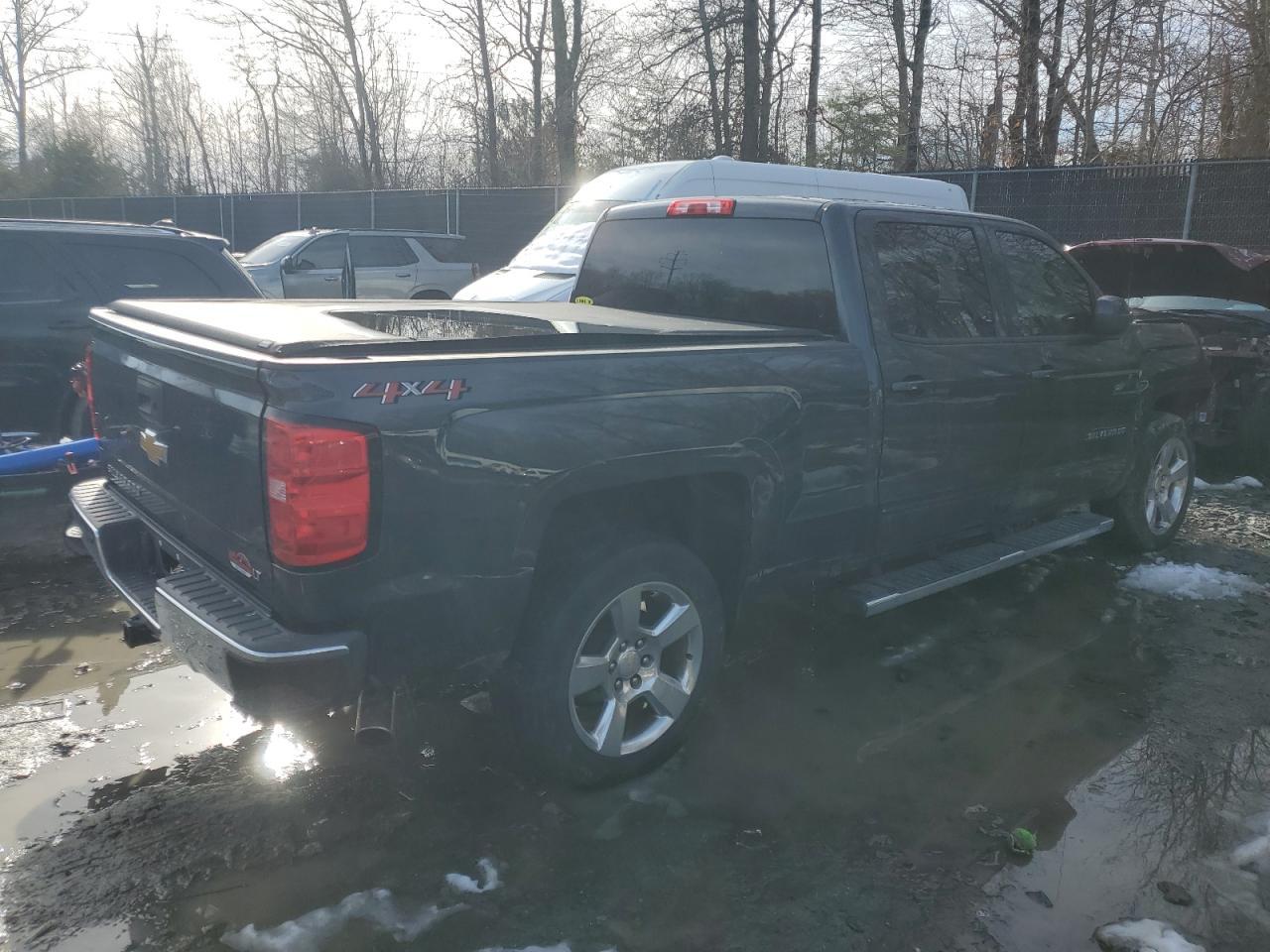 2018 CHEVROLET SILVERADO - Image 3