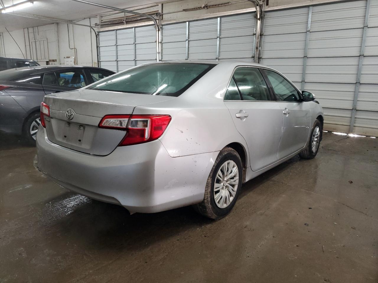 2014 TOYOTA CAMRY L - Image 3