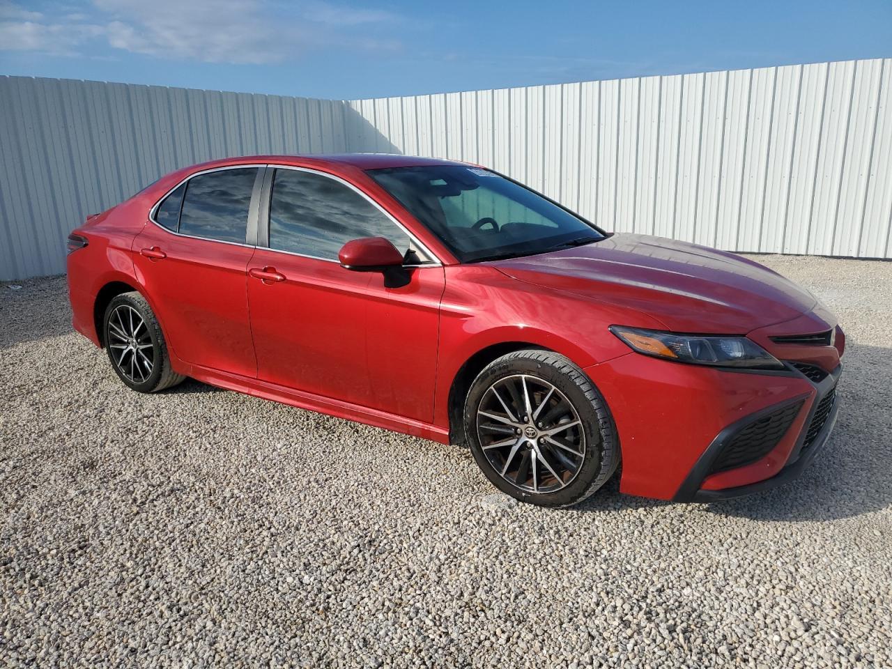 2021 TOYOTA CAMRY SE - Image 4