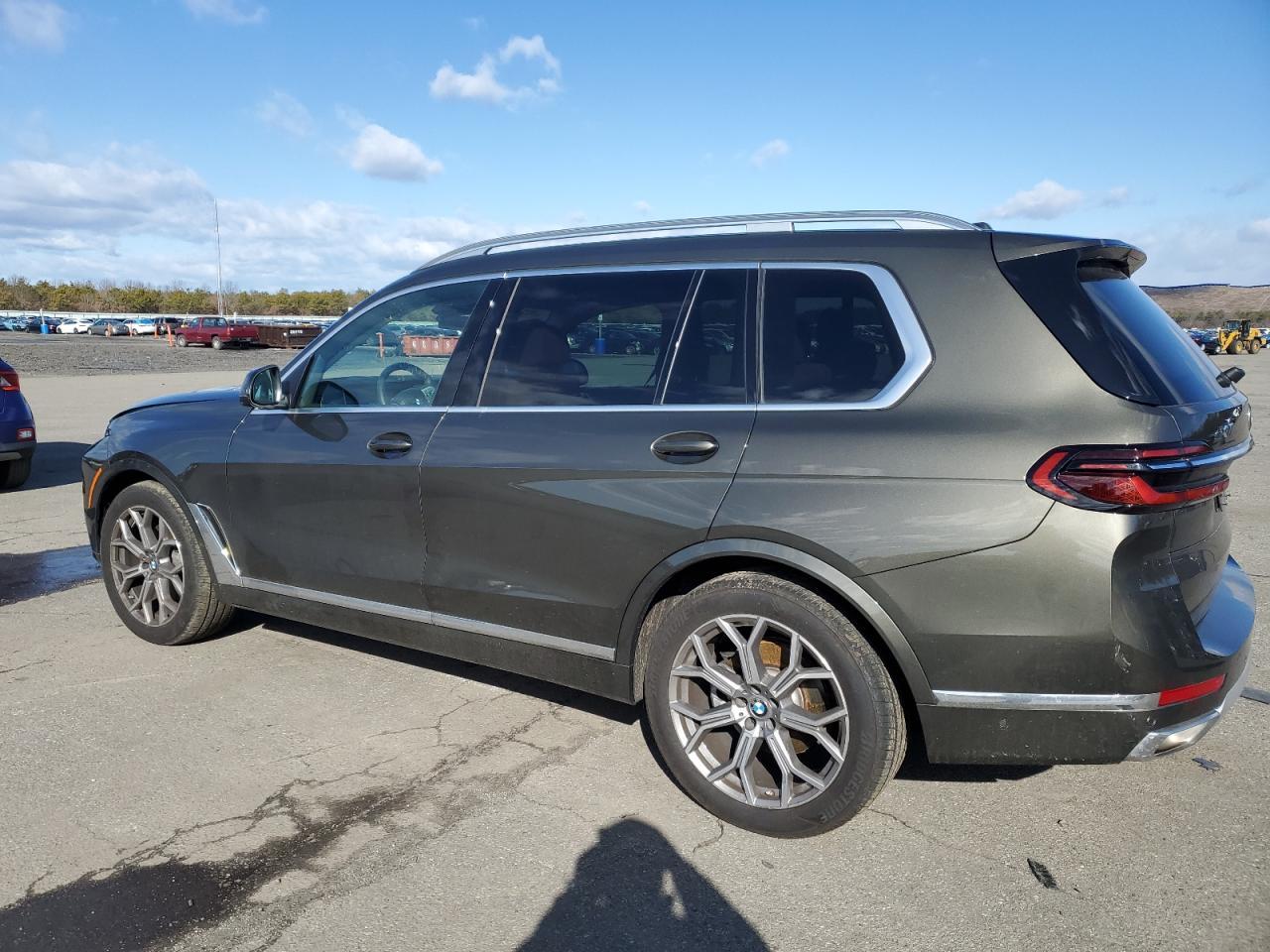 2024 BMW X7 XDRIVE4 - Image 2