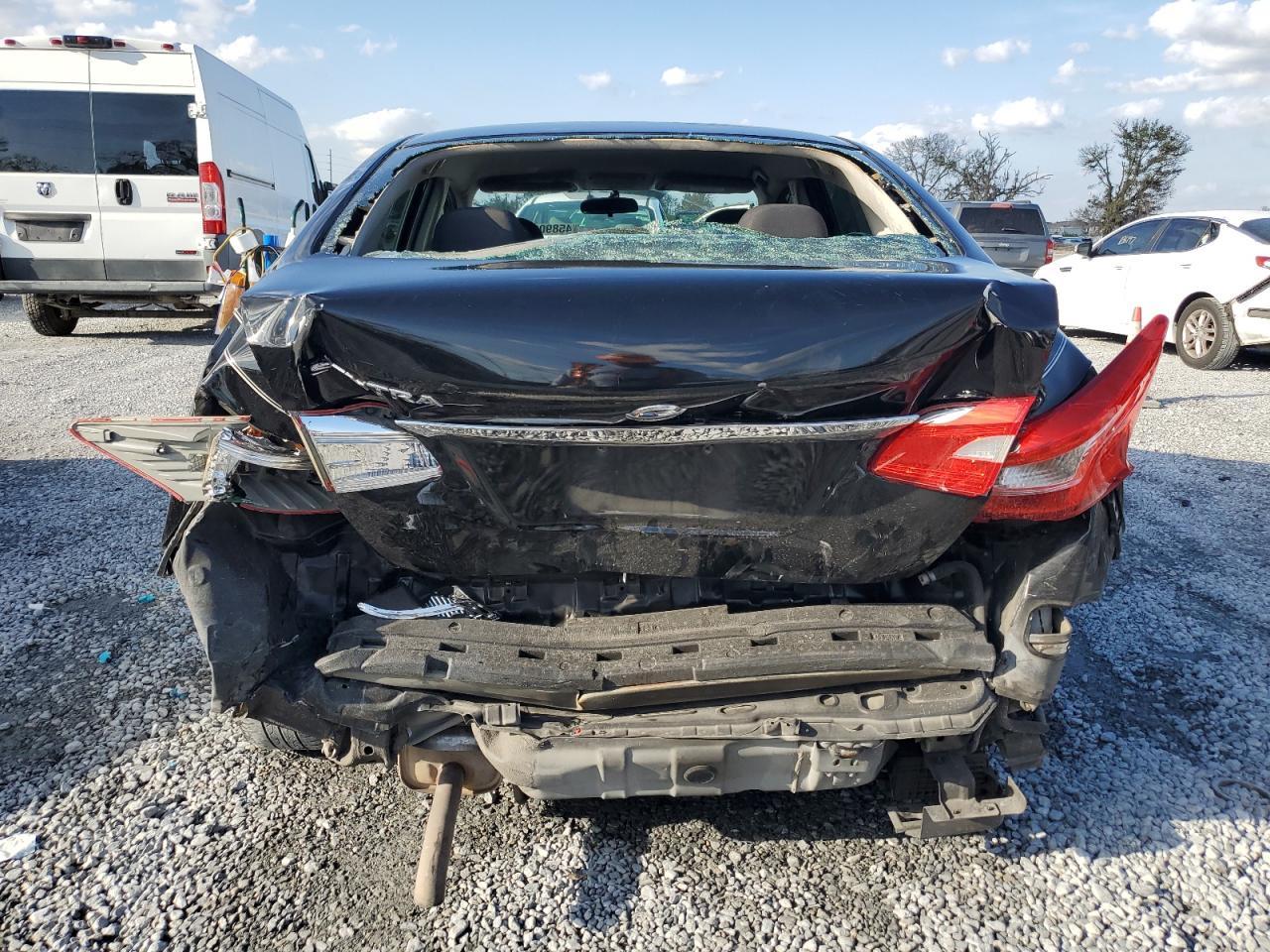 2016 NISSAN SENTRA S - Фото 6