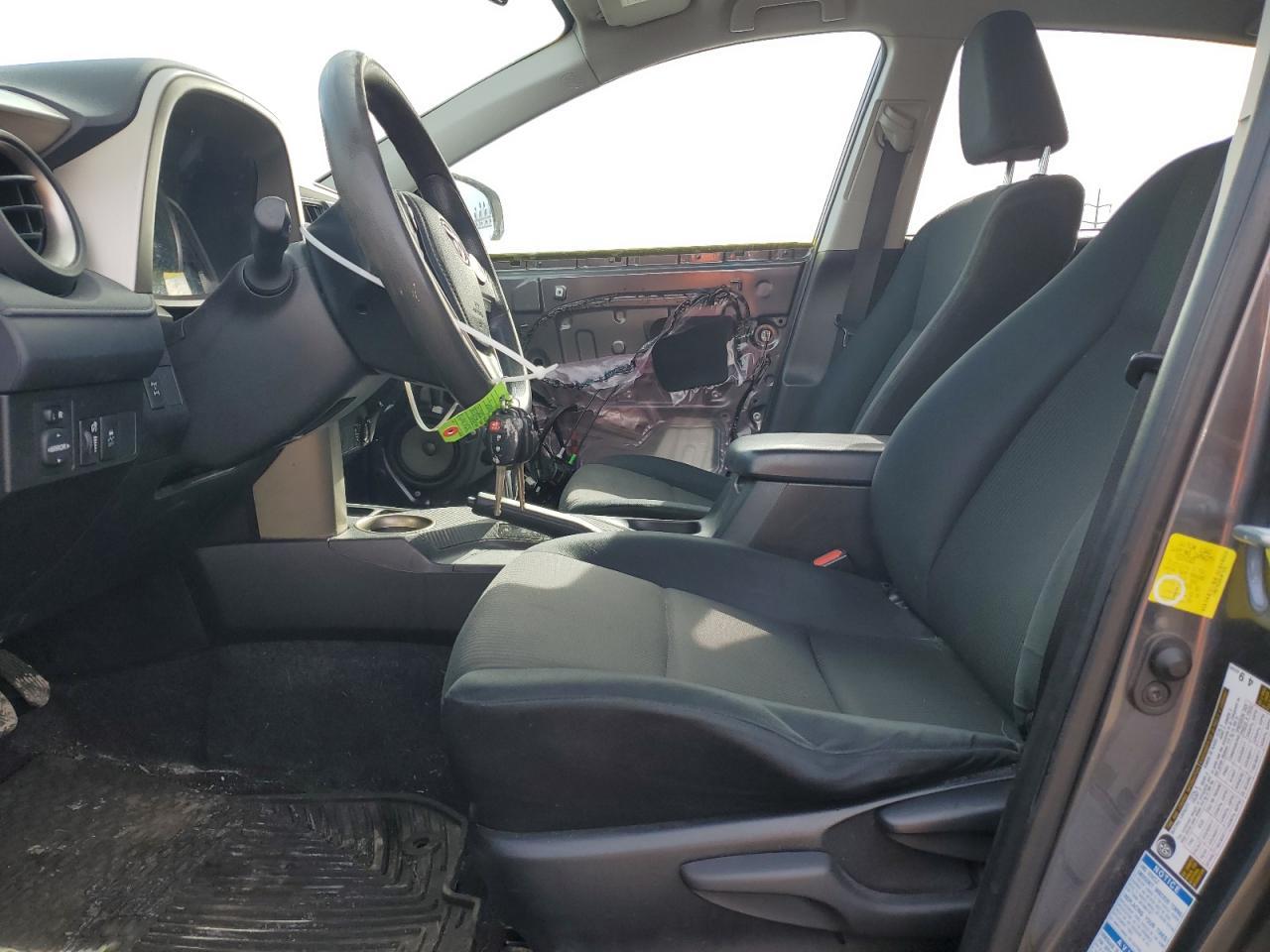 2014 TOYOTA RAV4 LE - Фото 7