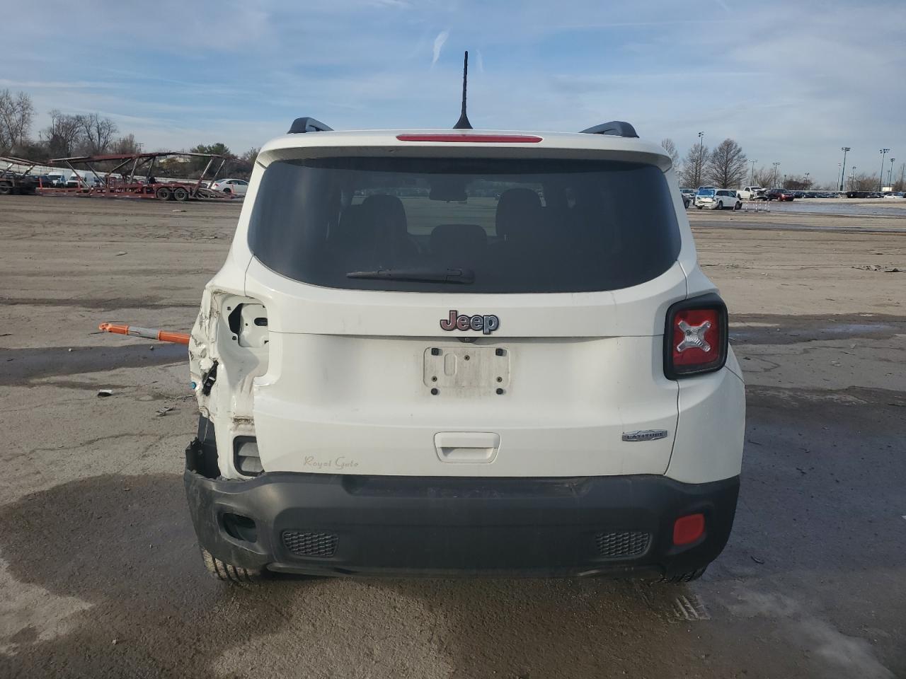 2018 JEEP RENEGADE L - Image 6