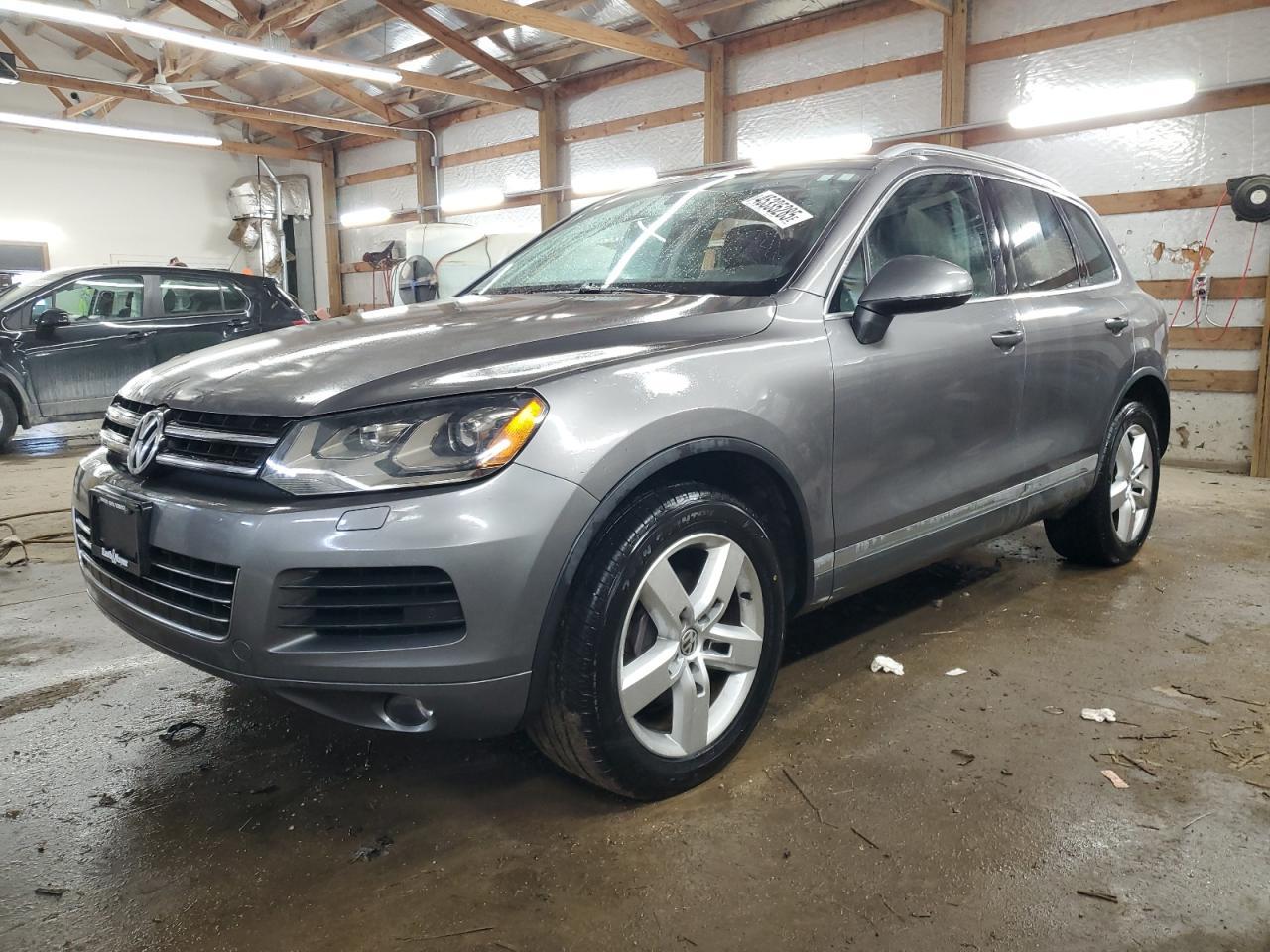 2012 VOLKSWAGEN TOUAREG V6