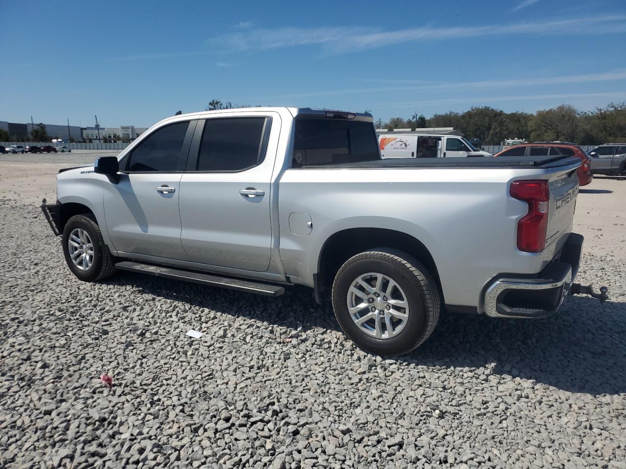 2020 CHEVROLET SILVERADO - Image 2