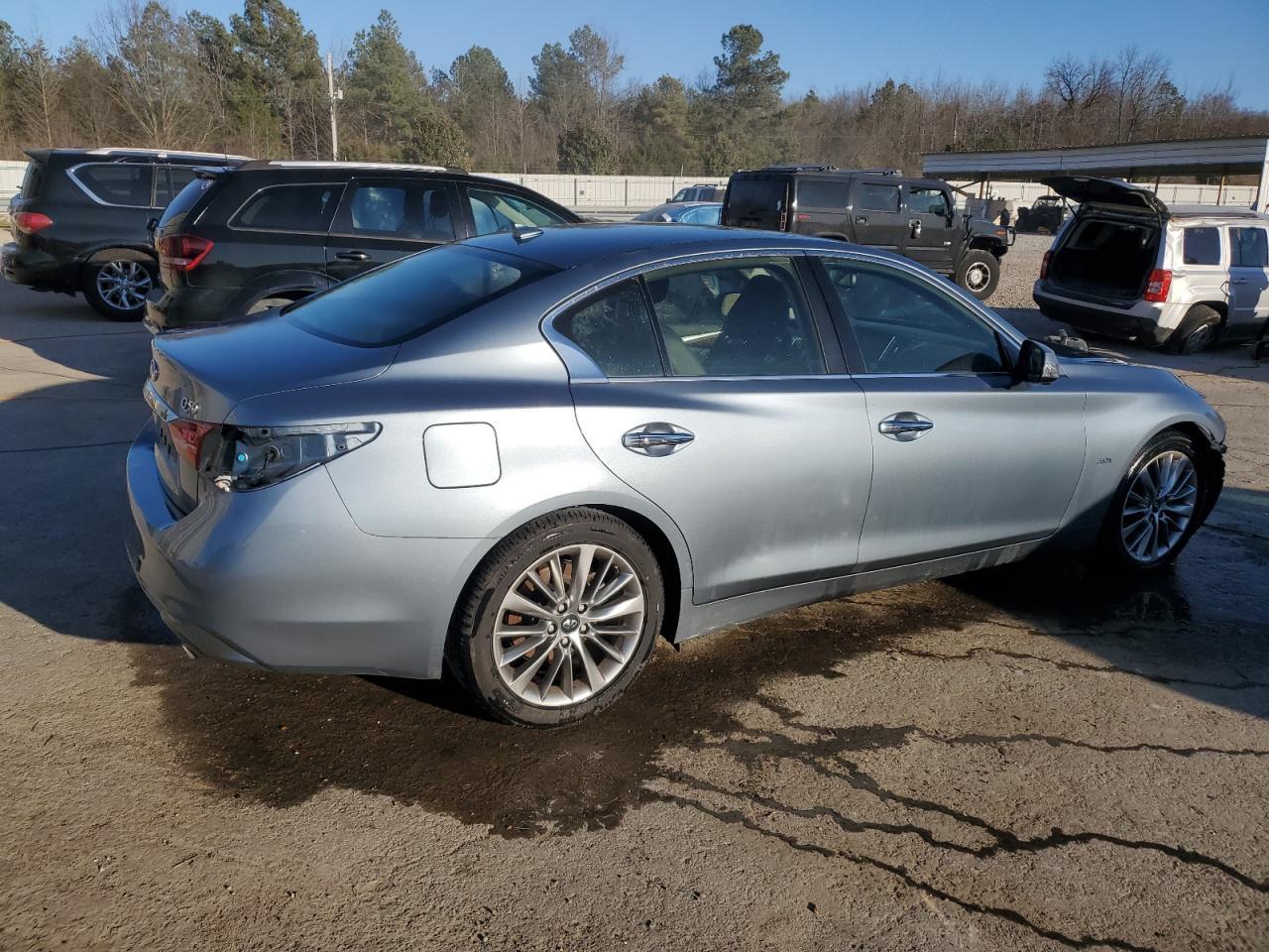 2018 INFINITI Q50 LUXE - Фото 3