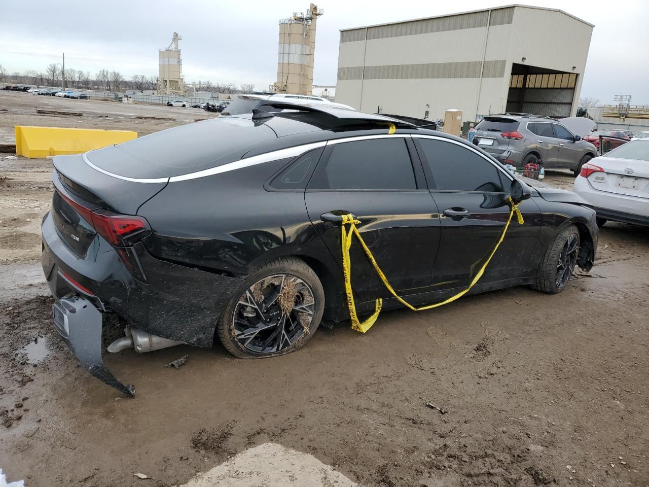 2025 KIA K5 GT LINE - Image 3
