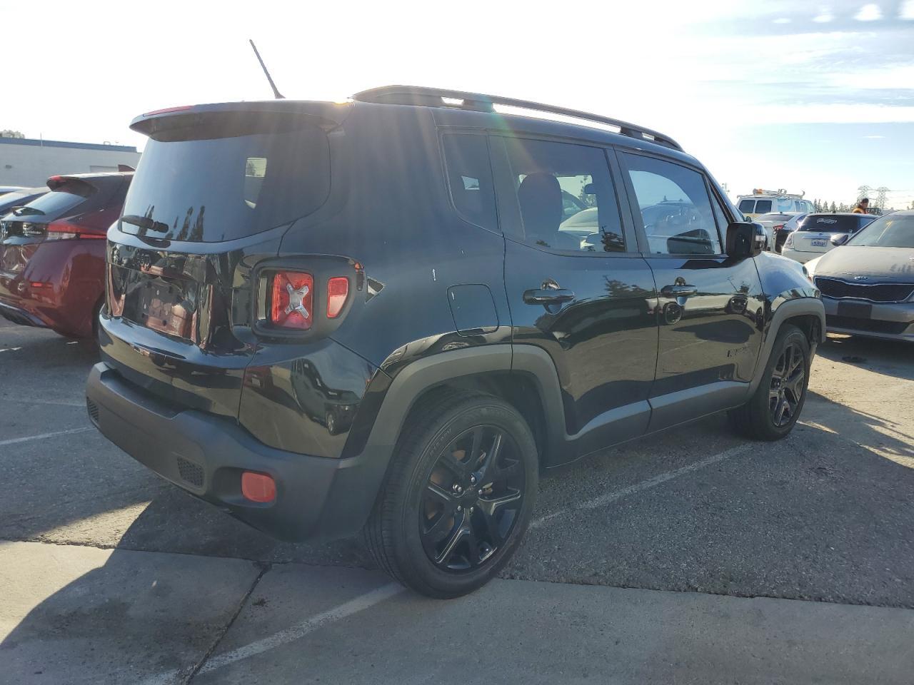 2017 JEEP RENEGADE L - Фото 3