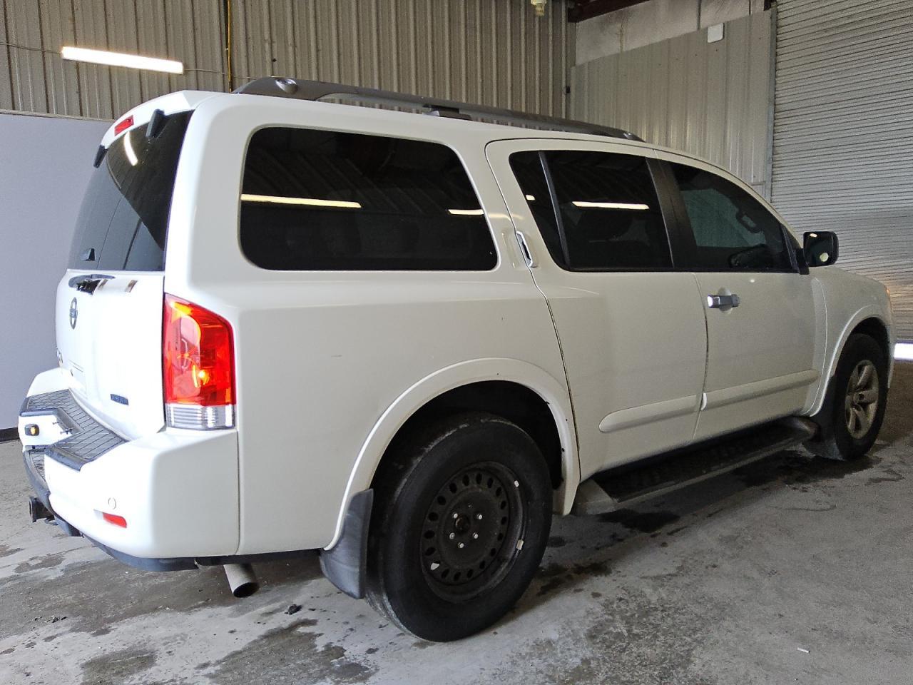 2015 NISSAN ARMADA SV - Фото 3