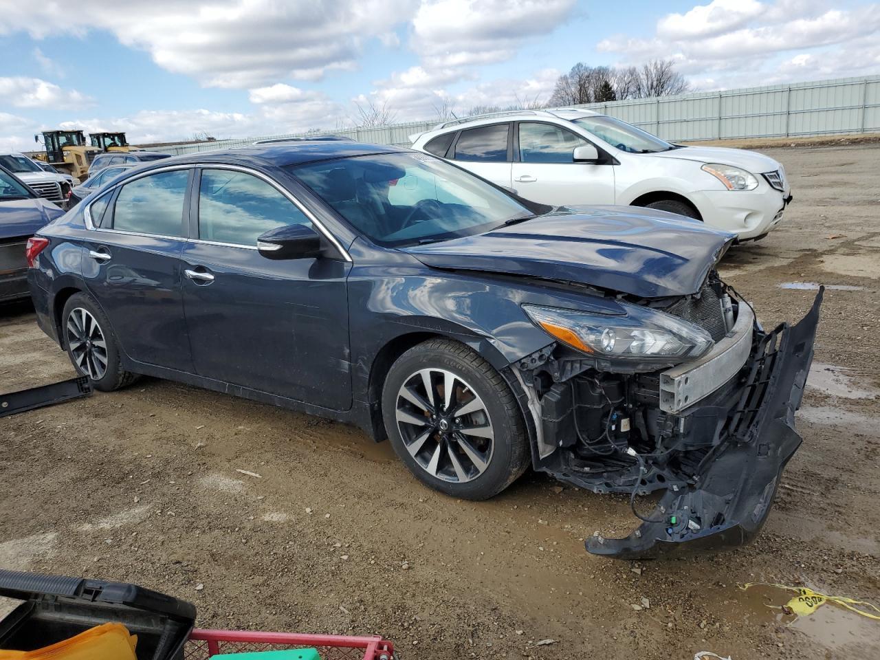 2017 NISSAN ALTIMA 2.5 - Фото 4