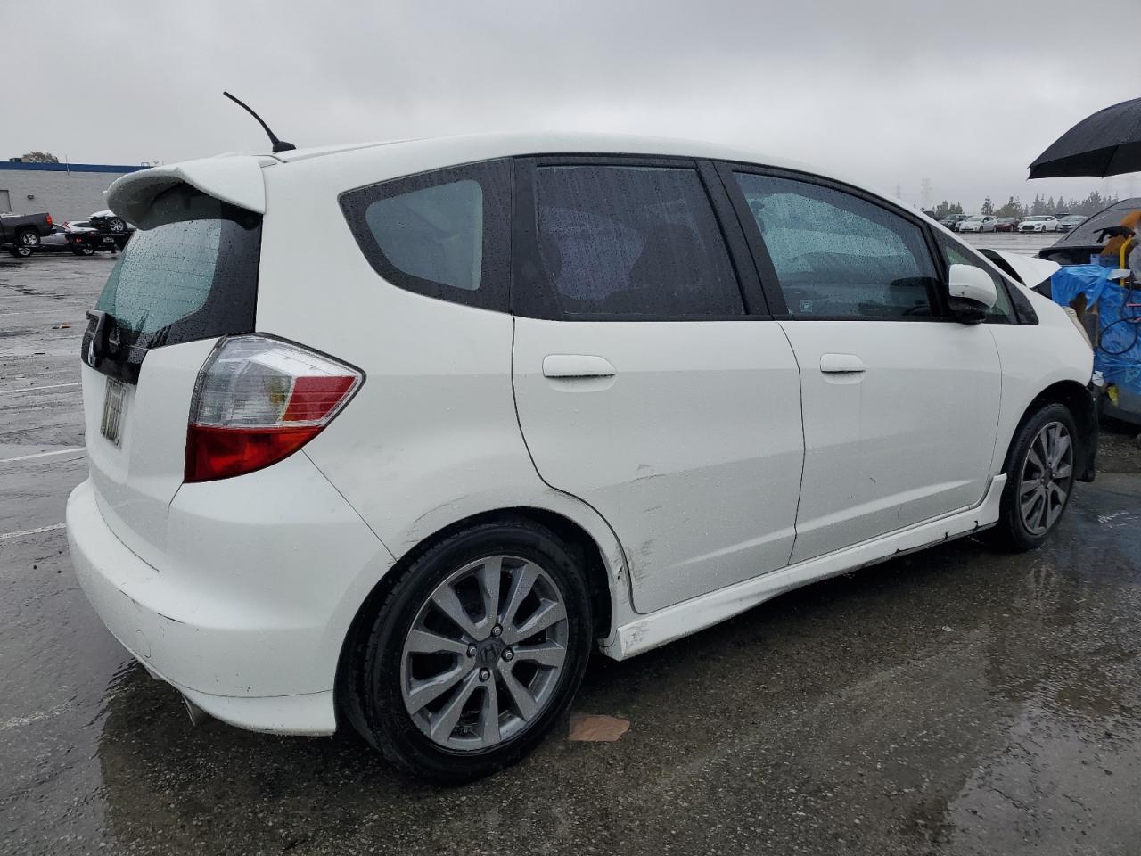 2013 HONDA FIT SPORT - Фото 3