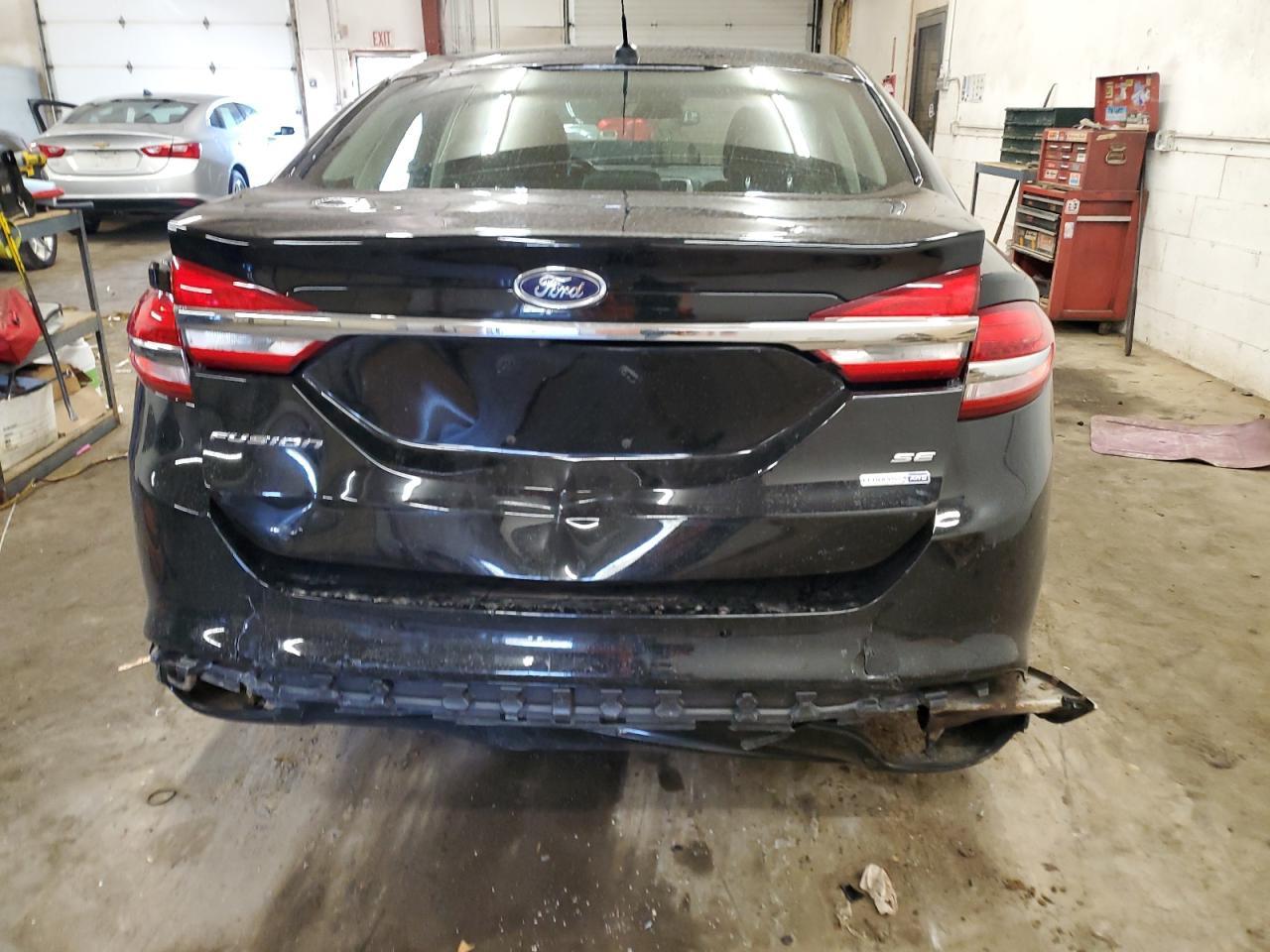 2017 FORD FUSION SE - Image 6