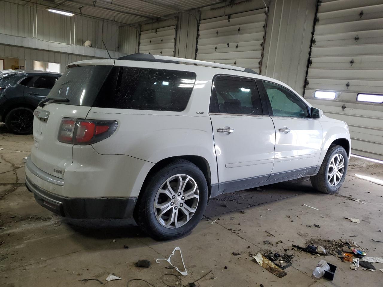 2016 GMC ACADIA SLT - Image 3