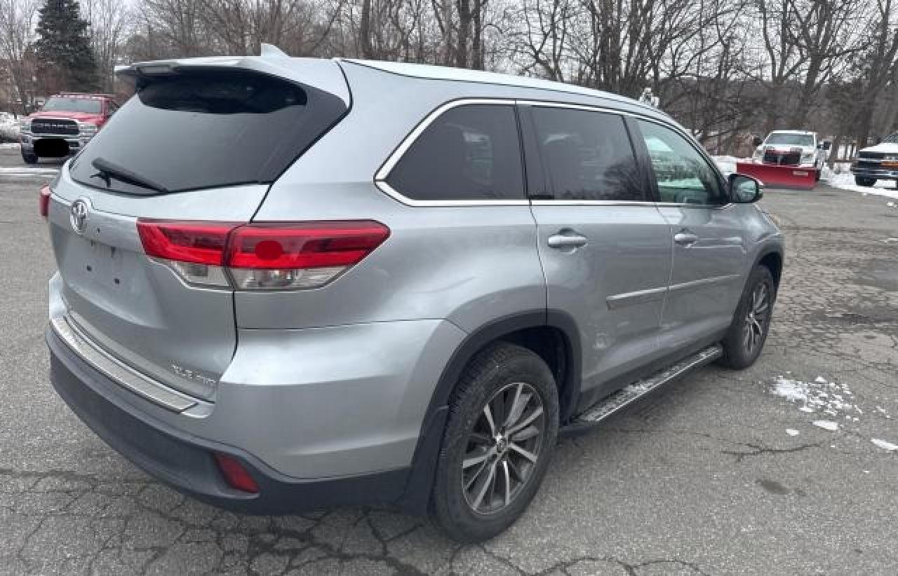 2019 TOYOTA HIGHLANDER - Image 4
