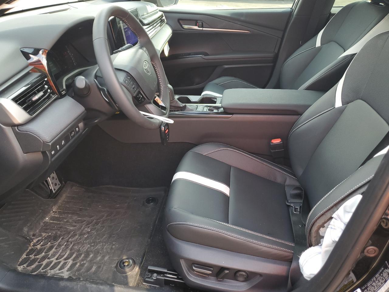 2025 TOYOTA CAMRY XSE - Image 7
