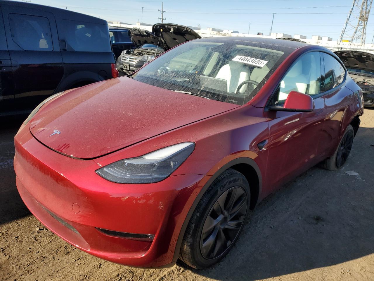 2025 TESLA MODEL Y