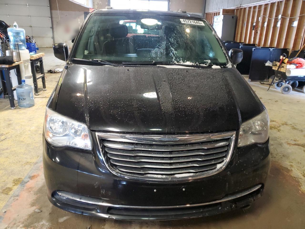 2014 CHRYSLER TOWN & COU - Фото 5