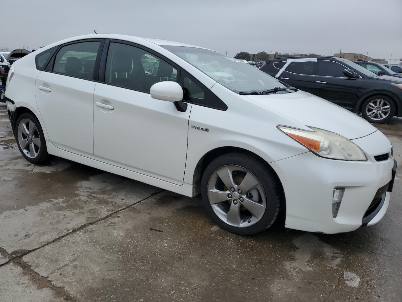2013 TOYOTA PRIUS - Image 4