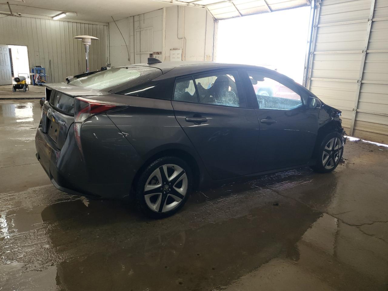 2016 TOYOTA PRIUS - Image 3