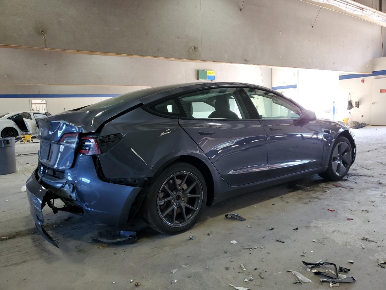 2022 TESLA MODEL 3 - Image 3