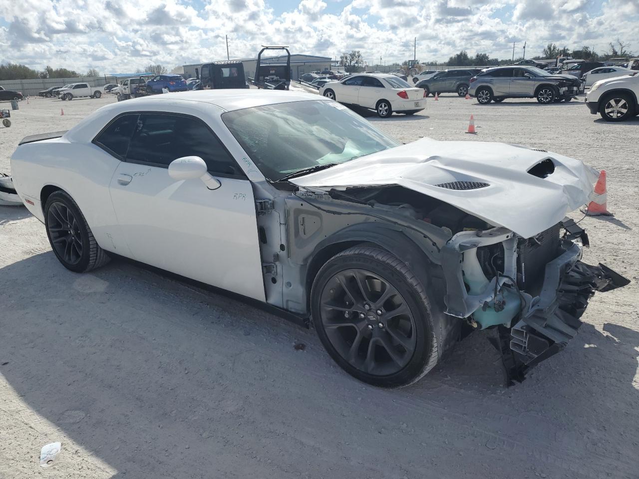 2023 DODGE CHALLENGER - Фото 4