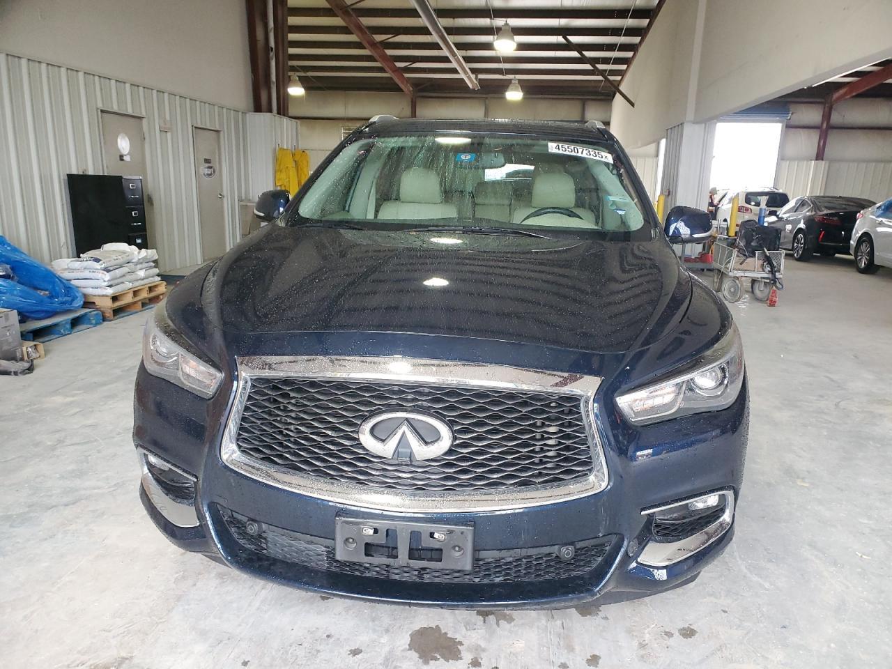 2017 INFINITI QX60 - Image 5