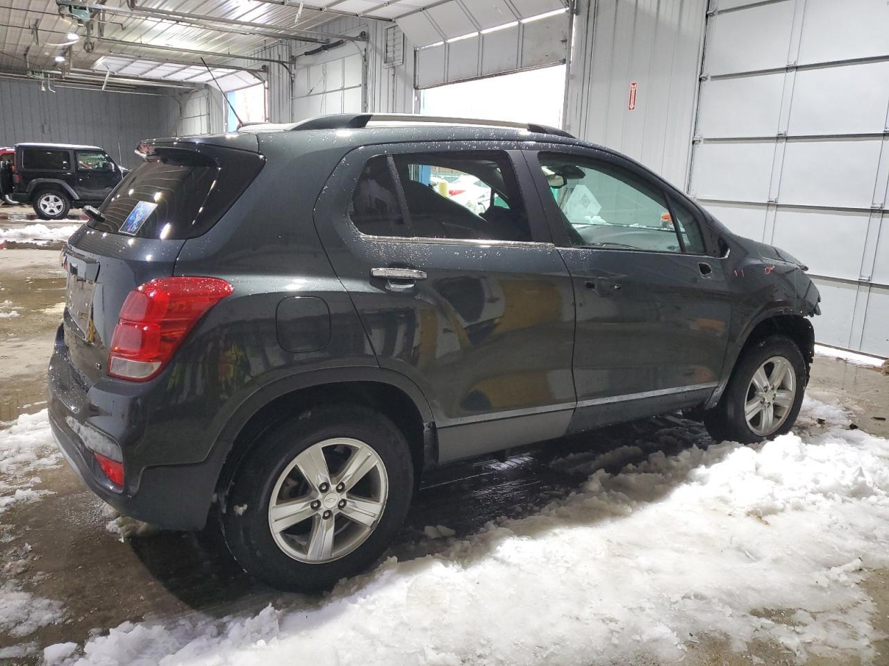 2018 CHEVROLET TRAX 1LT - Image 3